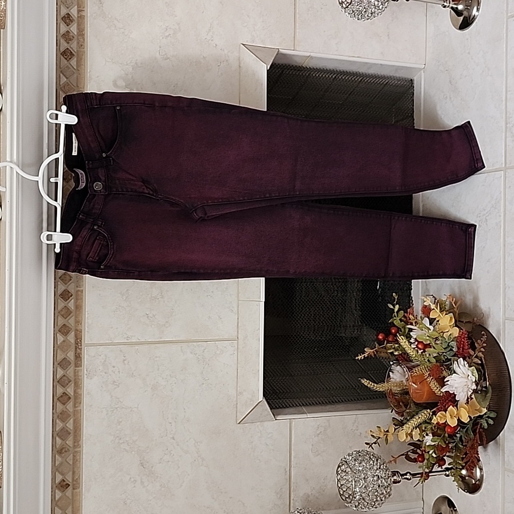 💥 BURGUNDY Distressed VINTAGE AMERICA Boho Skinny Jeans 💥